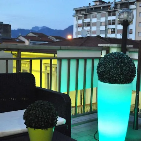 Holiday home Altido For 8 With Huge Terrace In Old Town Of Viareggio