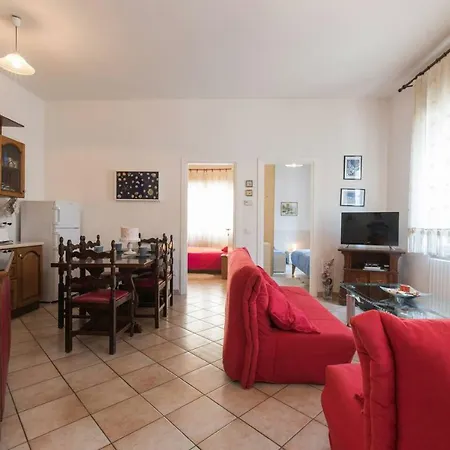 Holiday home Altido For 8 With Huge Terrace In Old Town Of *
